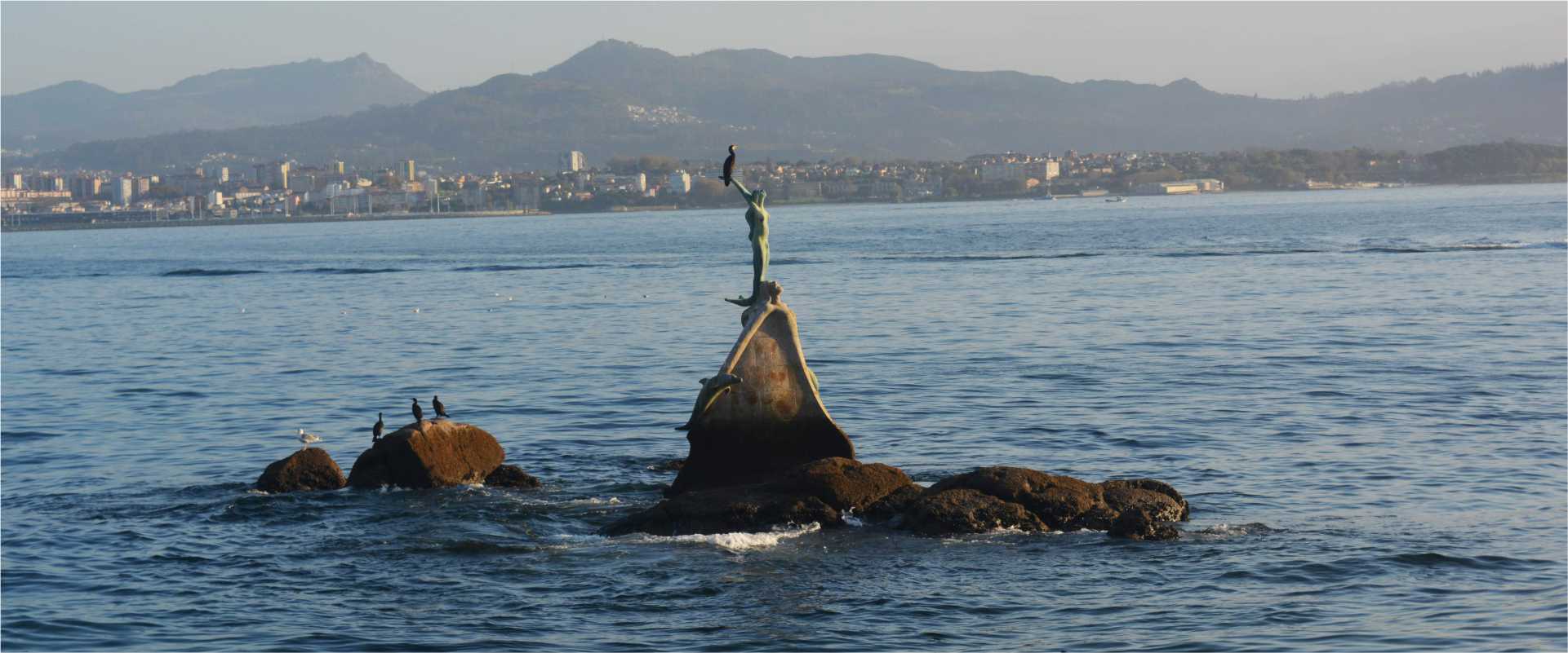 Estatua A Serea en Cangas do Morrazo